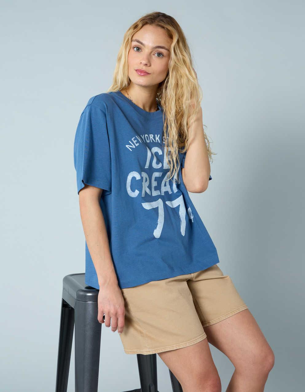 AEオーバーサイズ・フード・グラフィックTシャツ