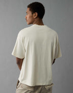 AE Laidback Luxe ヘビーウェイト オーバーサイズ ロゴ グラフィック Tシャツ