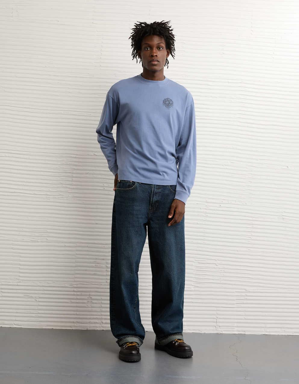 AEボクシーロングスリーブグラフィックTシャツ