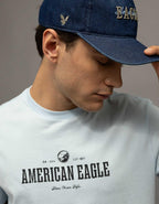 AE スタンダード・フィット・グラフィック・ロゴTシャツ