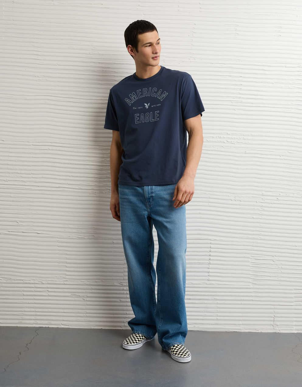 AE Standard Fit Lightweight Logo Graphic T-Shirt
