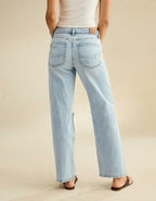 AE Strigid Ripped High-Waisted Stovepipe Jean