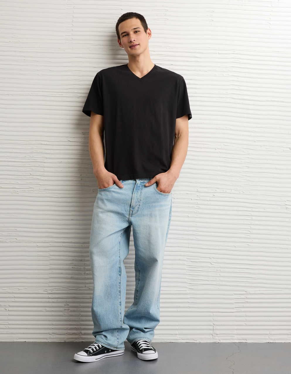 AE スタンダード・フィット・リブド・インVネックTシャツ