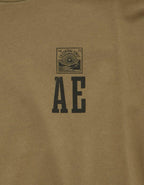AE スタンダード・フィット・グラフィック・ロゴTシャツ