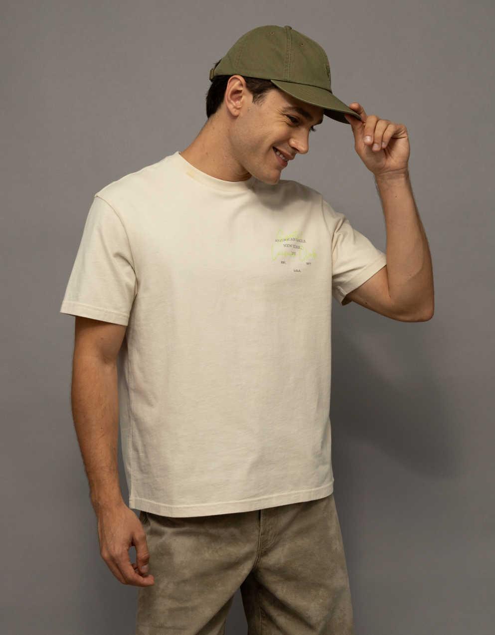 AE スタンダード・フィット・グラフィックTシャツ
