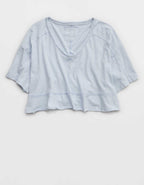 Aerie ハピエスト クロップド VネックTシャツ