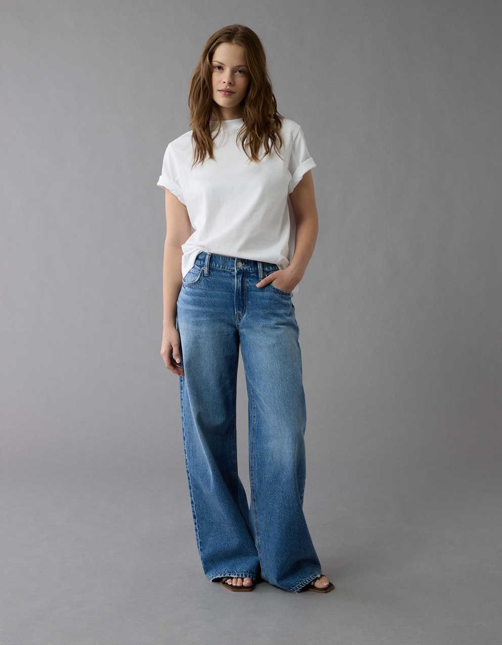 AE Dreamy Drape Strigid Low-Rise Ultra Wide-Leg Jean