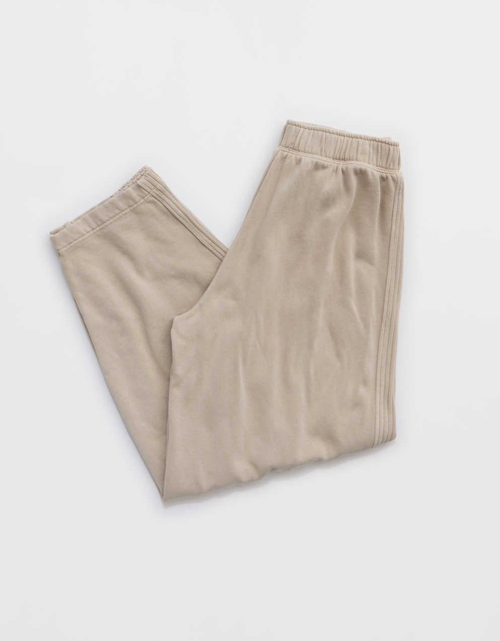 Aerie・オー・スナップバレルスウェットパンツ