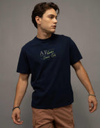 AE スタンダード・フィット・グラフィックTシャツ