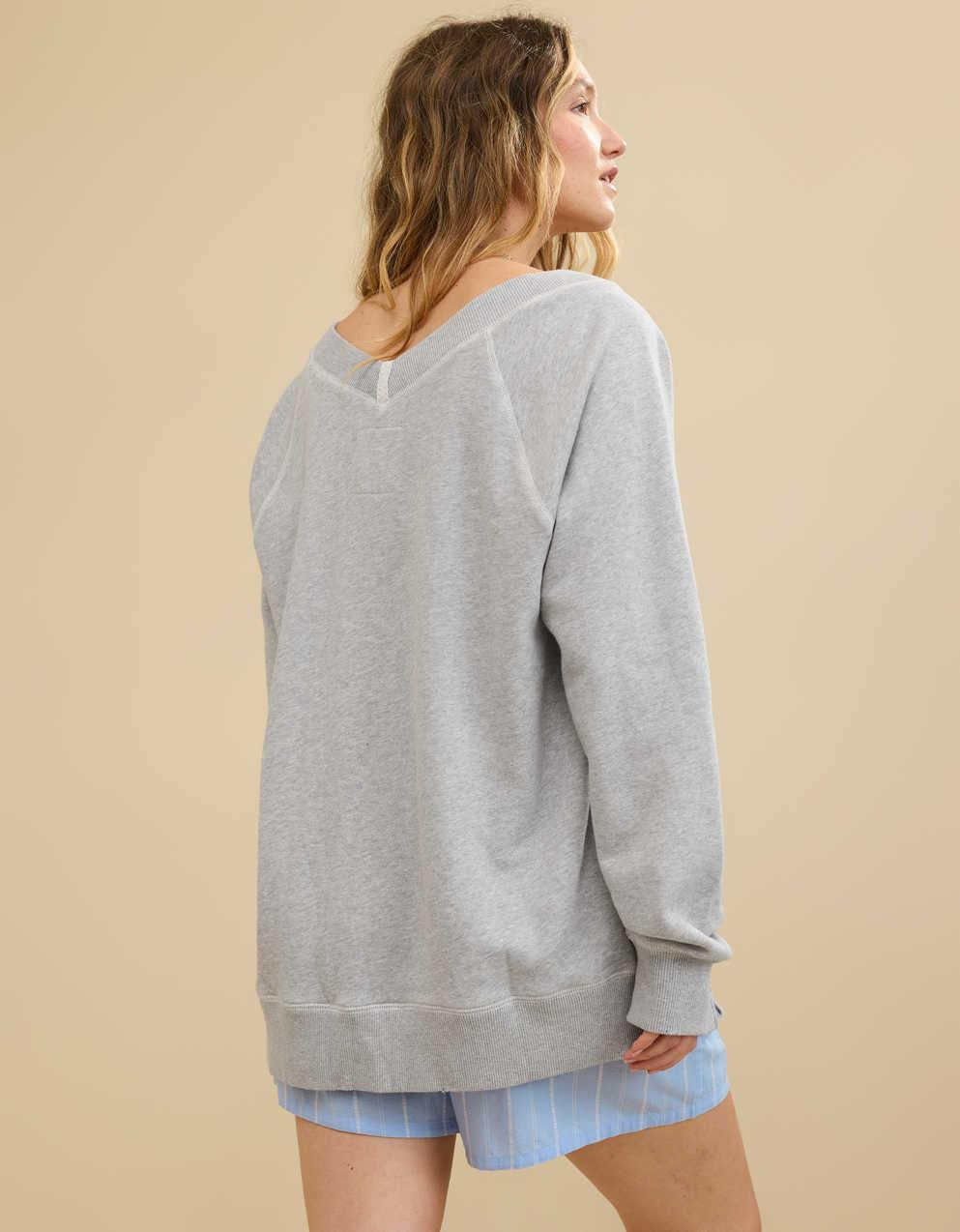 Aerie ダウンタイム Vネック・スウェットシャツ