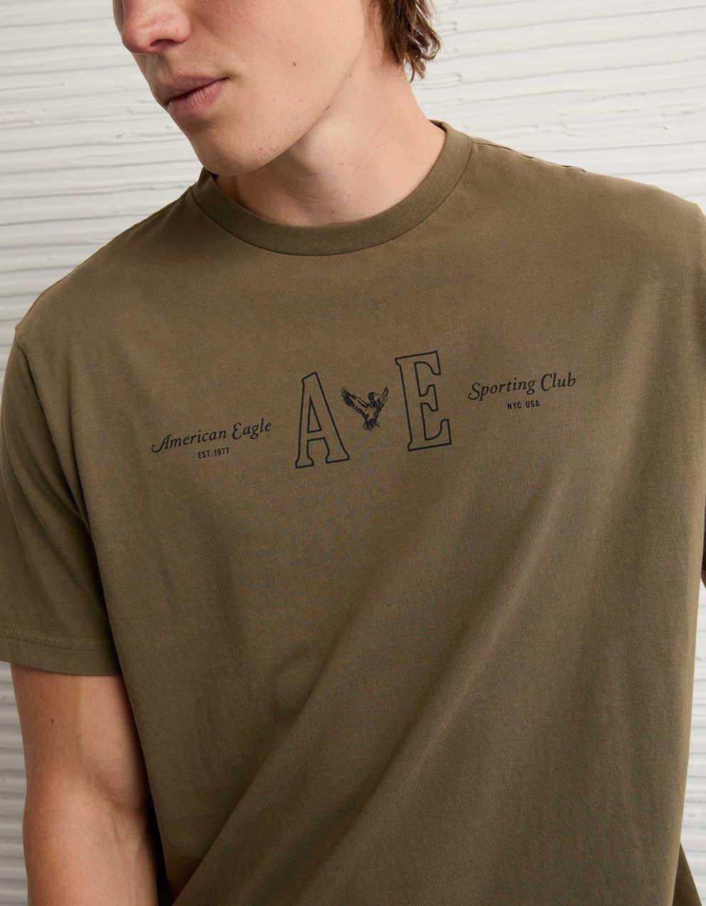 AEスタンダードフィットロゴグラフィックTシャツ