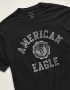 AE スタンダード・フィット・グラフィック・ロゴTシャツ