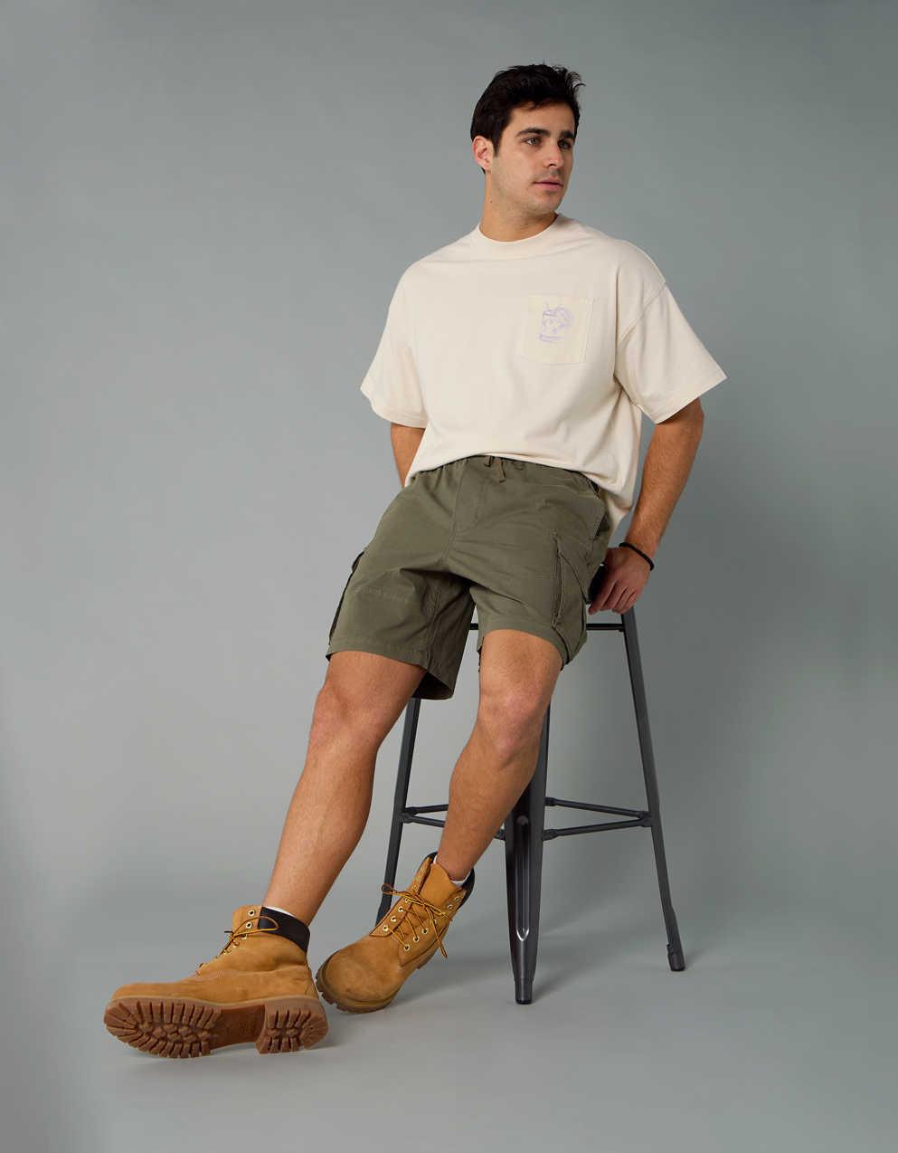 AEボクシー・デスティネーション・グラフィックTシャツ