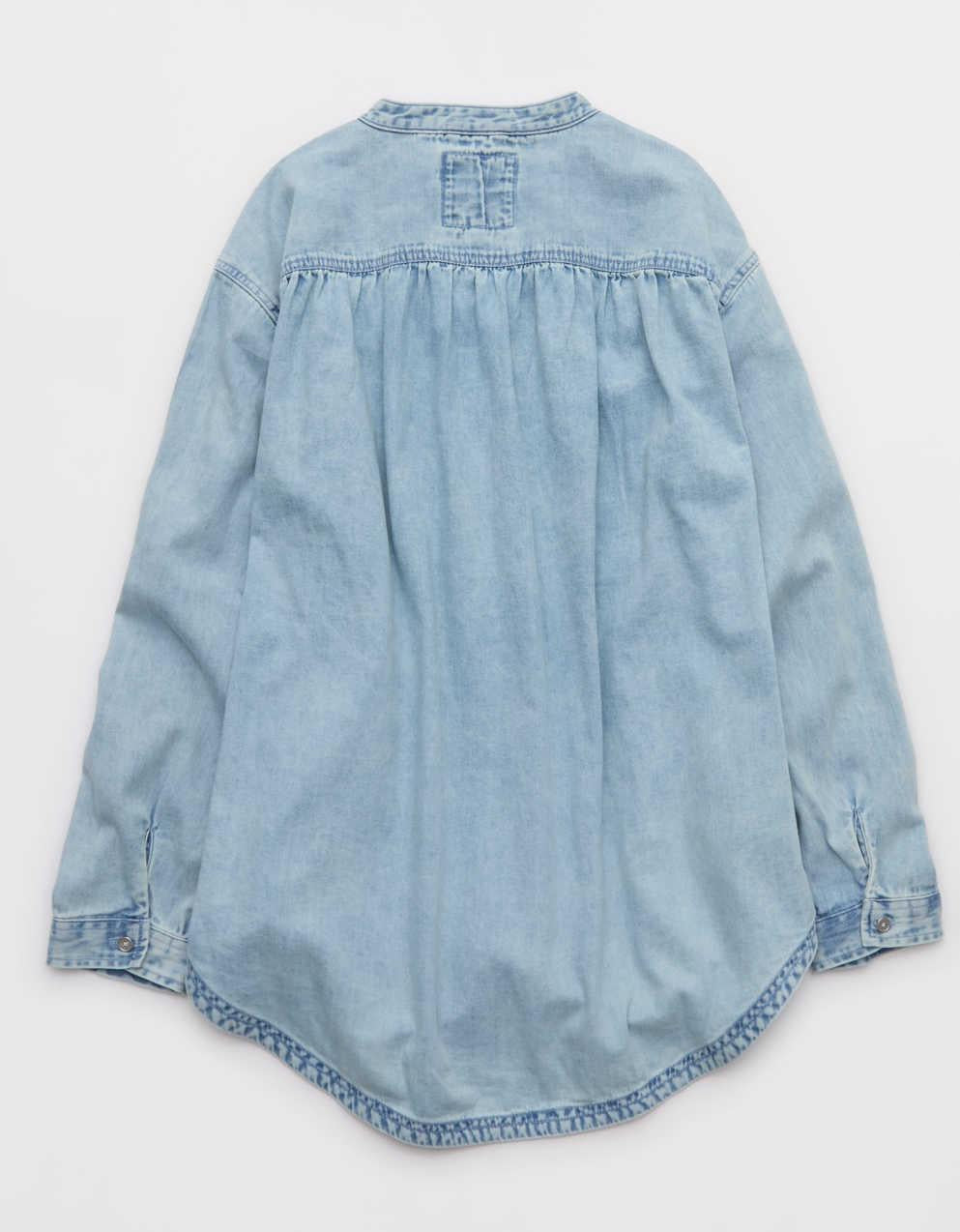 Aerie・ロール・ウィズ・イット・ボタンダウン・シャツ