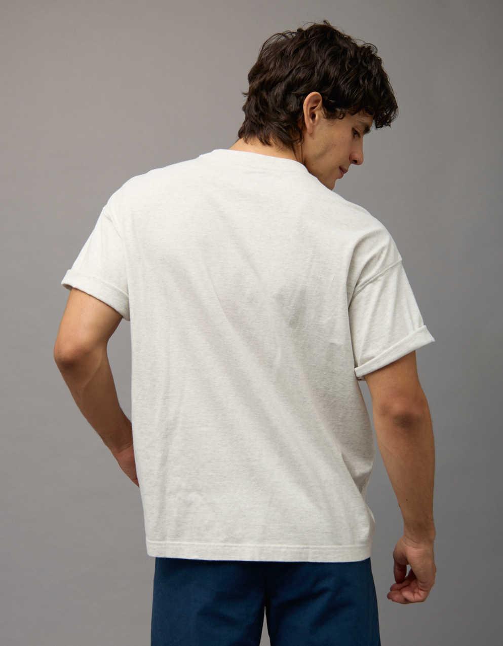 AEオーバーサイズ・グラフィックTシャツ