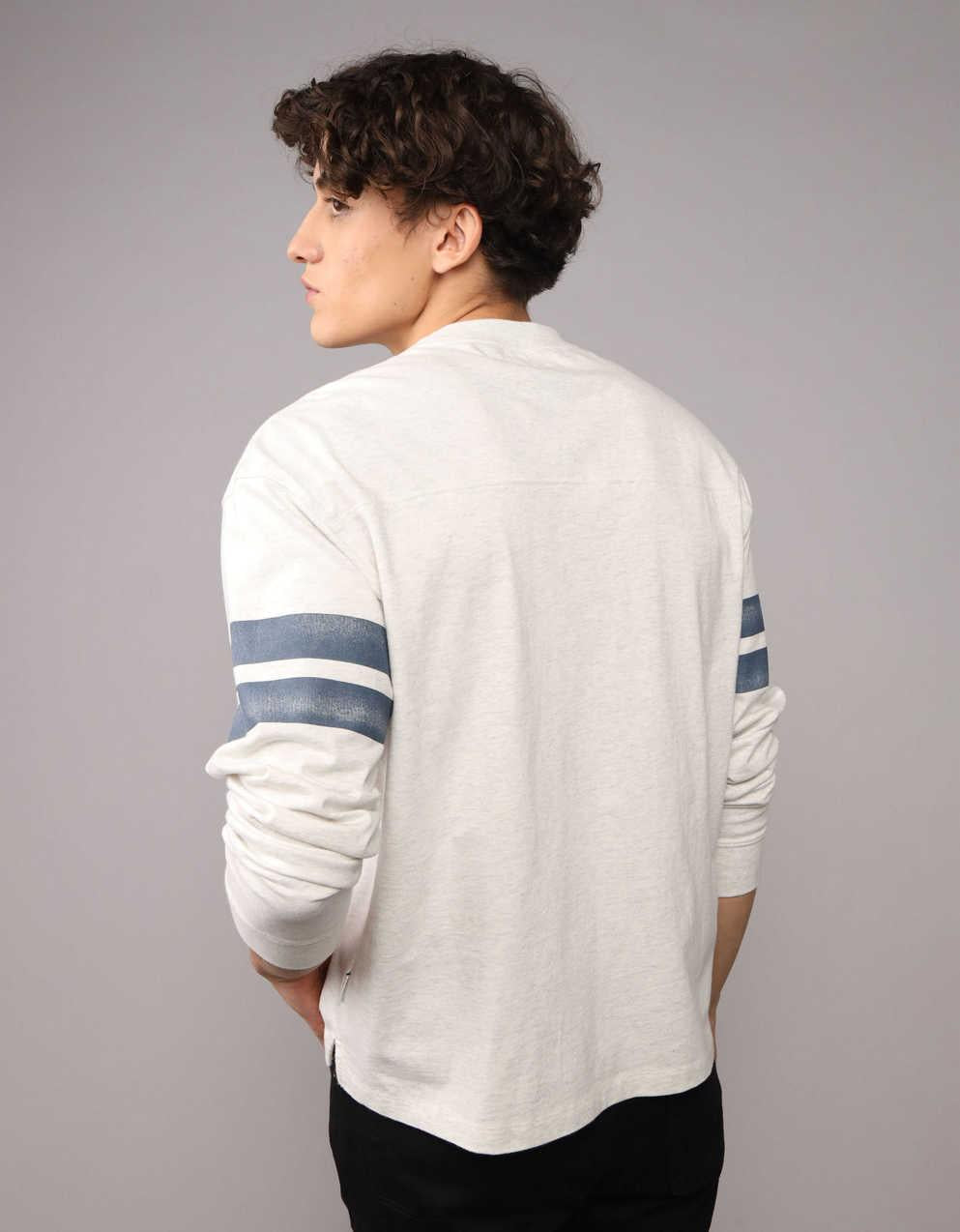 AEロングスリーブグラフィック・フットボールTシャツ