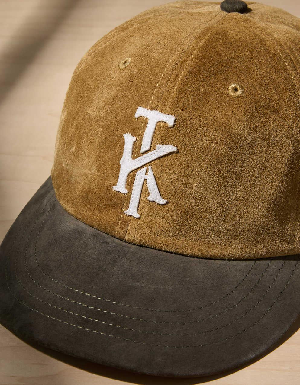 AE x Tru Kolors スエード・ベースボール・ハット