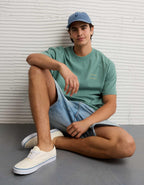 AE ボクシーフィット デスティネーション グラフィックTシャツ