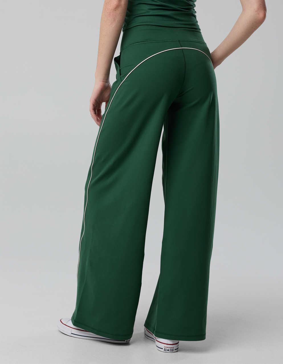 OFFLINE by Aerie 「The Hugger」パイピング付きワイドレッグパンツ