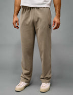 AE Graphic Sweatpant