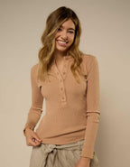 AerieヘンリーエッセンシャルレイヤリングTシャツ