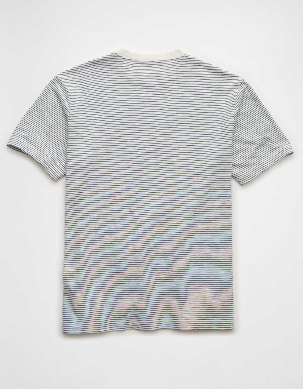 AE スタンダード・フィット・Tシャツ