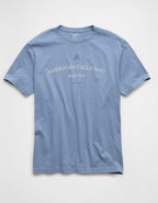 AEスタンダードフィットロゴグラフィックTシャツ