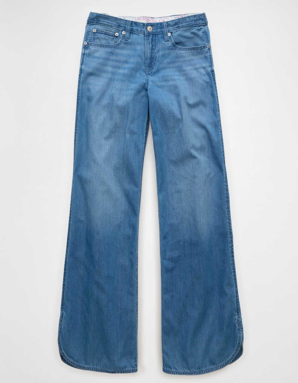 AE Low-Rise Beachy Baggy Jean