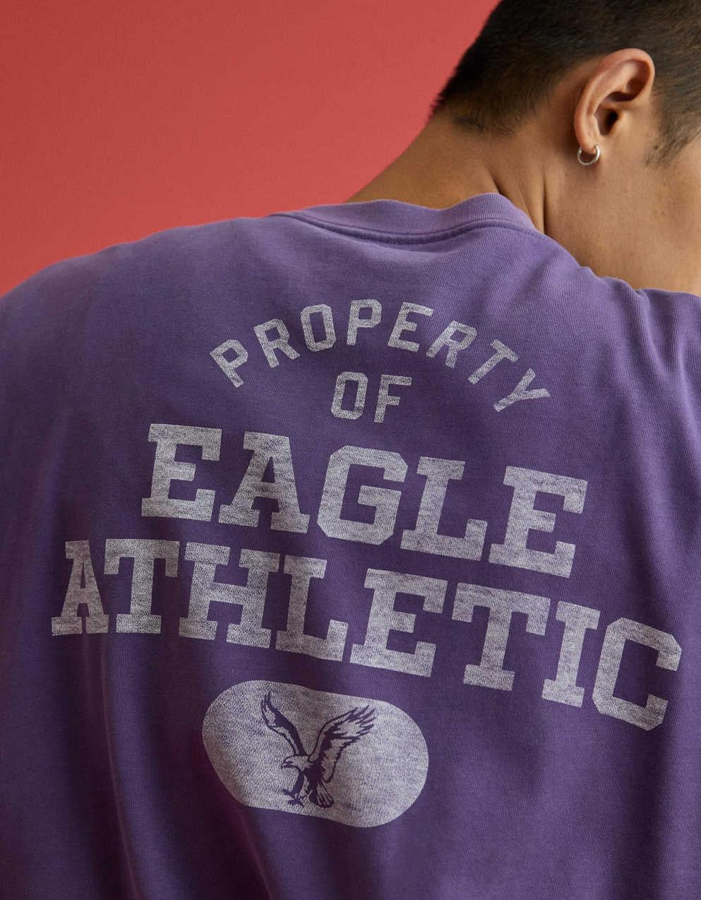 AE x Russell Athletic ヘビーウェイト・イーグル・グラフィックTシャツ