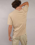 AEスタンダードフィットロゴグラフィックTシャツ