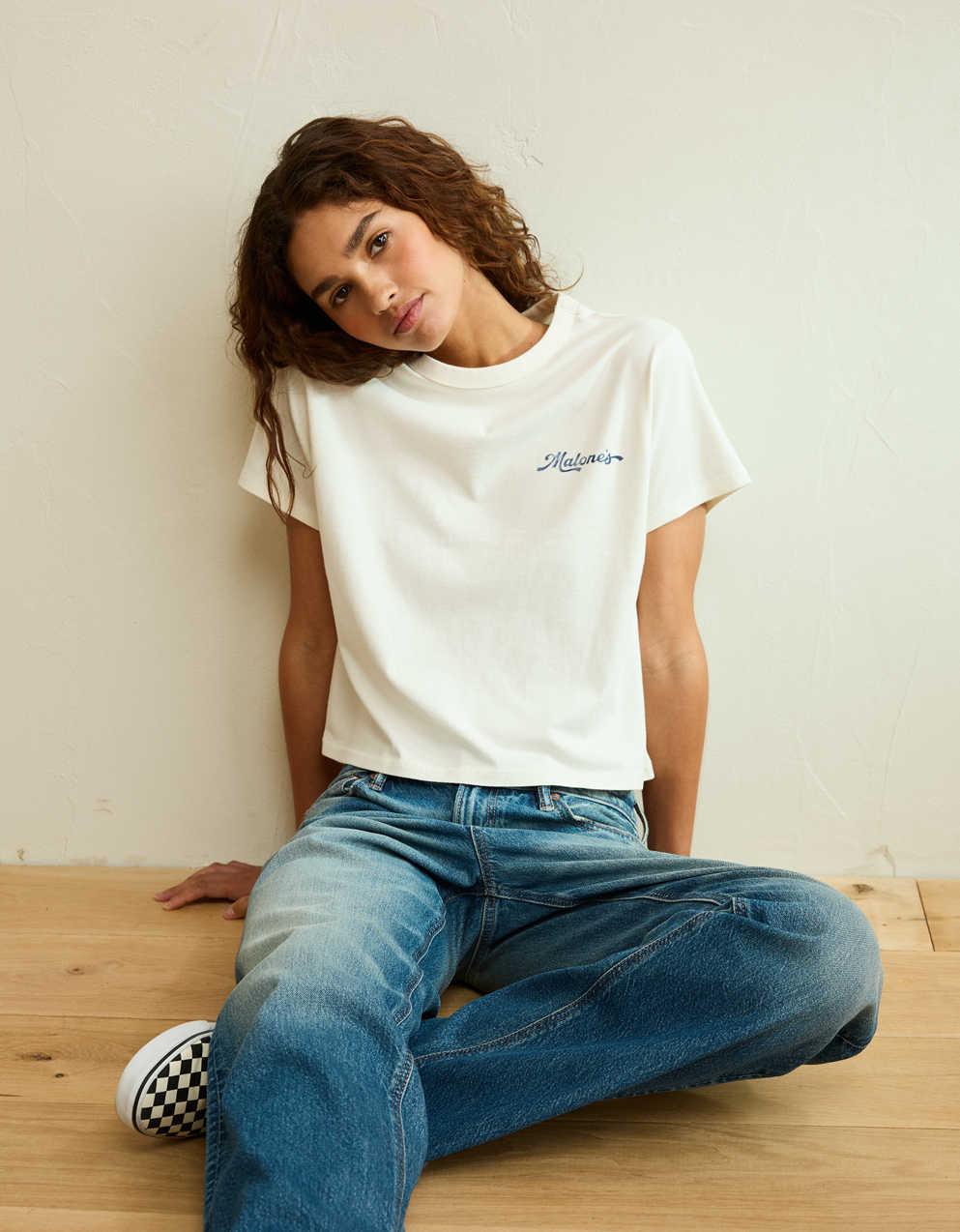 AE | Off Campus グラフィックTシャツ