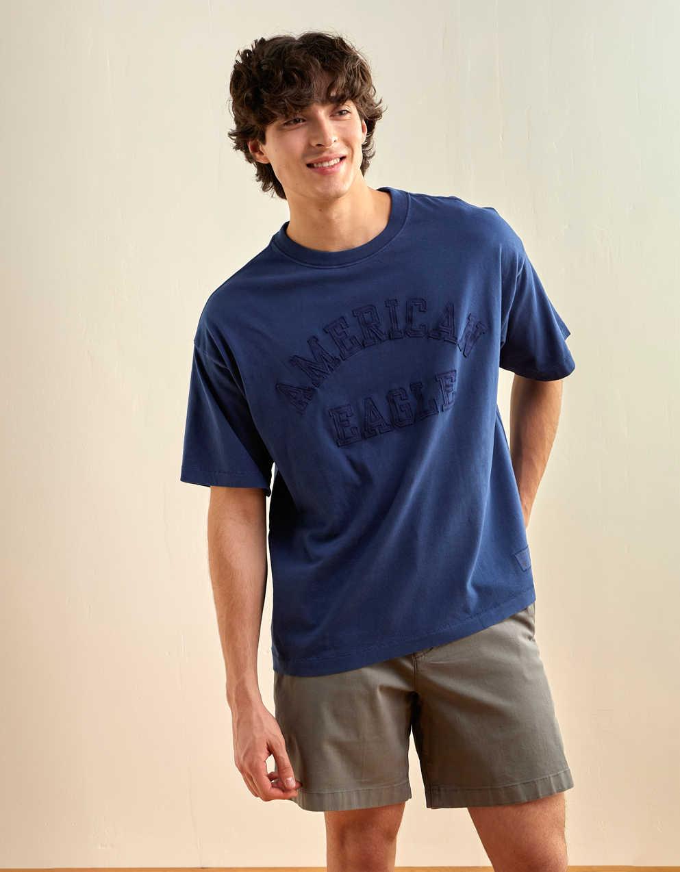 AEリラックス・ロゴ・グラフィックTシャツ