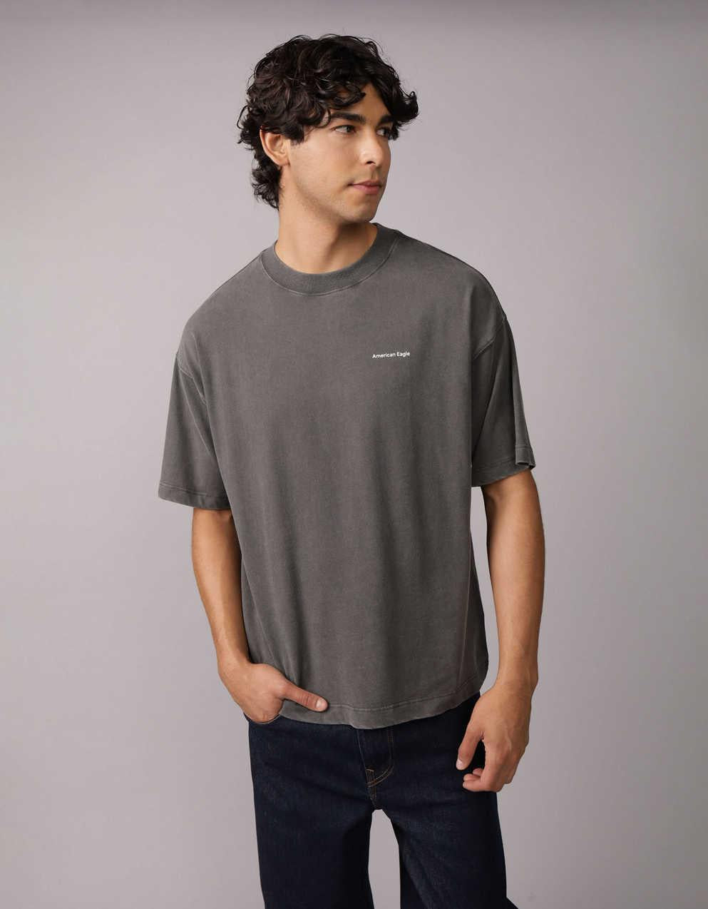 AEオーバーサイズロゴグラフィックTシャツ