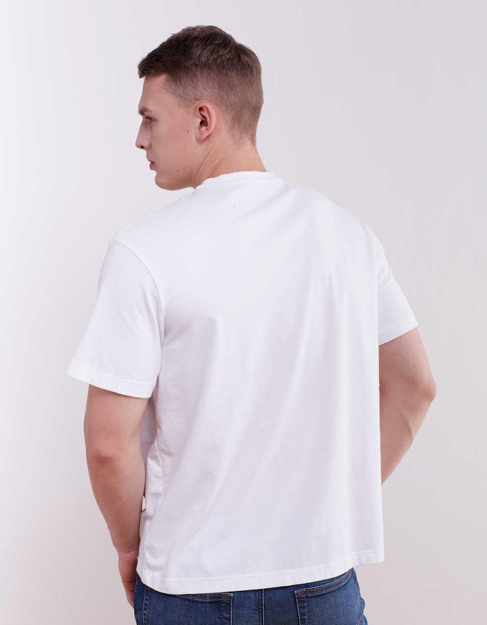 AE スタンダード・フィット・グラフィックTシャツ