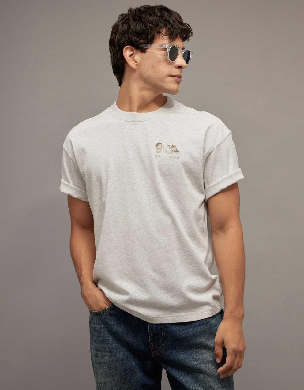 AE ボクシーフィット デスティネーション グラフィックTシャツ