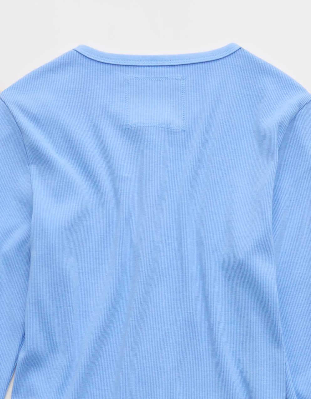 Aerie エッセンシャル・ヘンリー・レイヤリングTシャツ