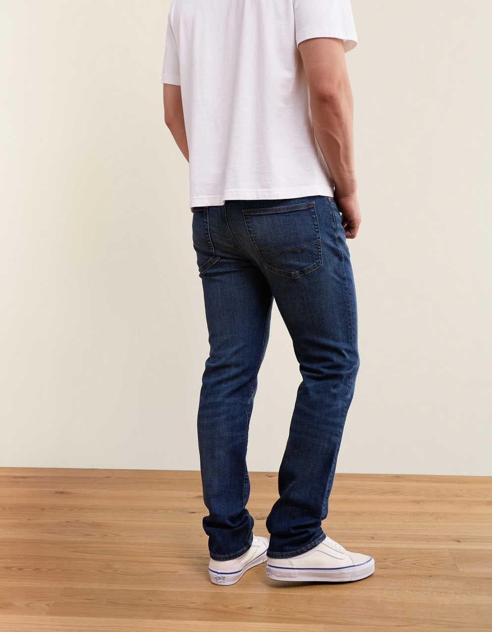 AE Slim Straight Jean