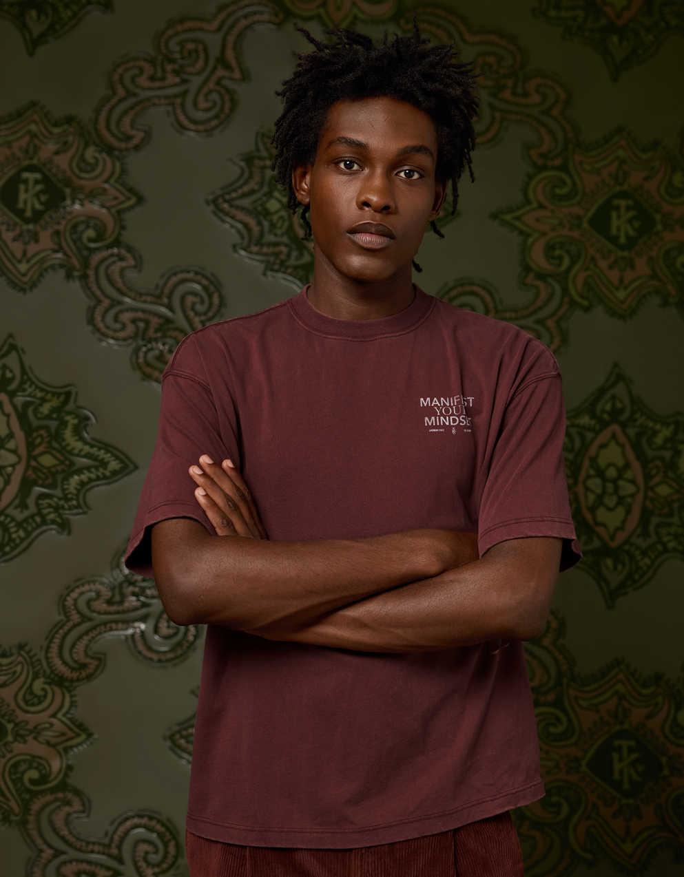 AE x Tru Kolors Manifest Your Mindset Graphic T-Shirt