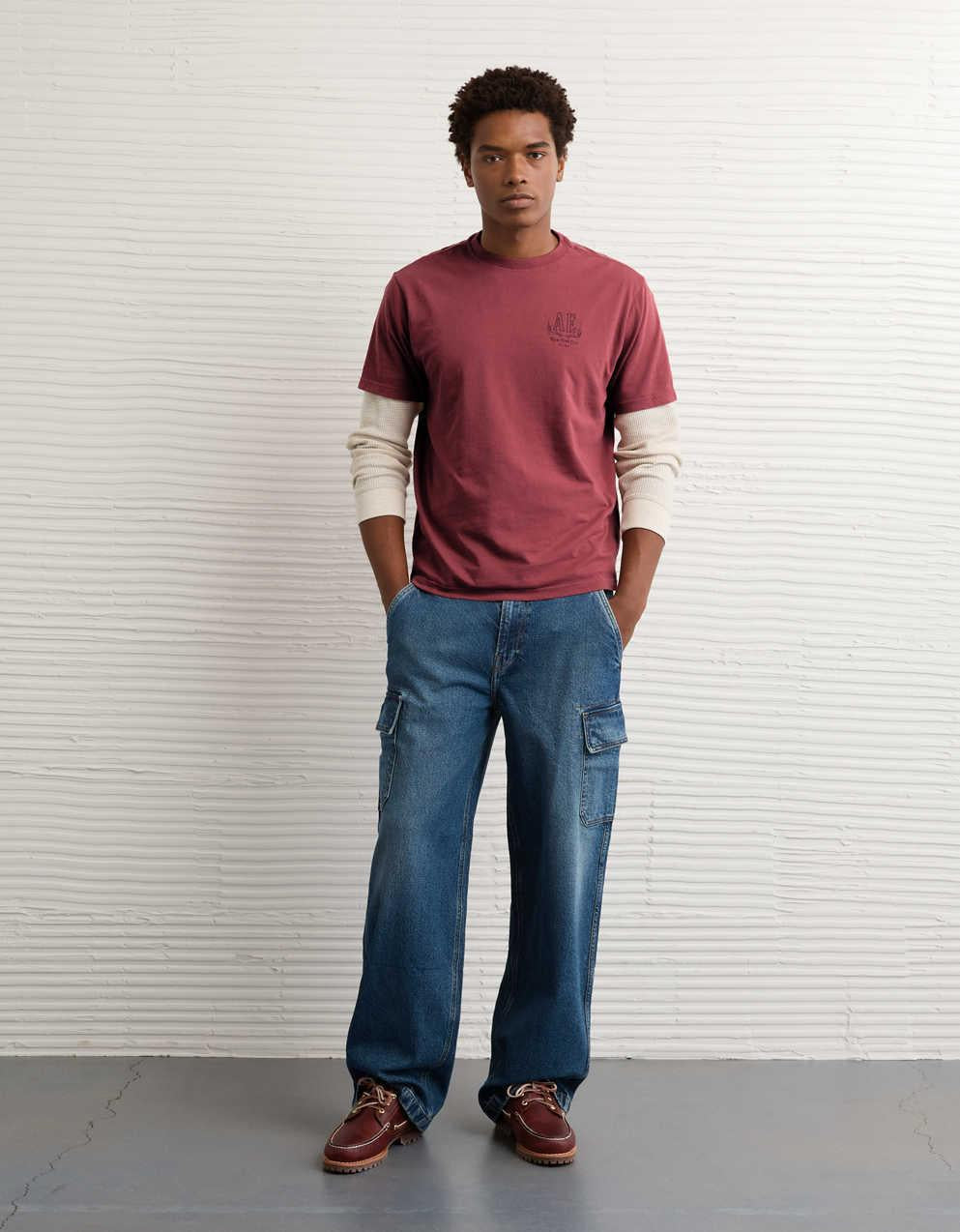 AE Standard Fit Logo Graphic T-Shirt