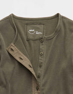 Aerie エッセンシャル・ヘンリー・レイヤリングTシャツ