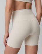OFFLINE By Aerie Real Me XTRA Ribbed High Waisted 5' Bike Short（バイ・アリー リアル・ミー・エクストラ・リブ・ハイウエスト・5インチ・バイク・ショート
