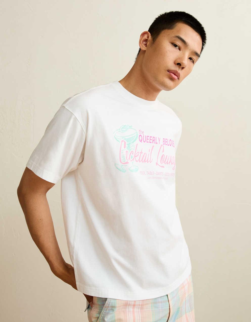 AE ボクシーフィット プライド グラフィックTシャツ