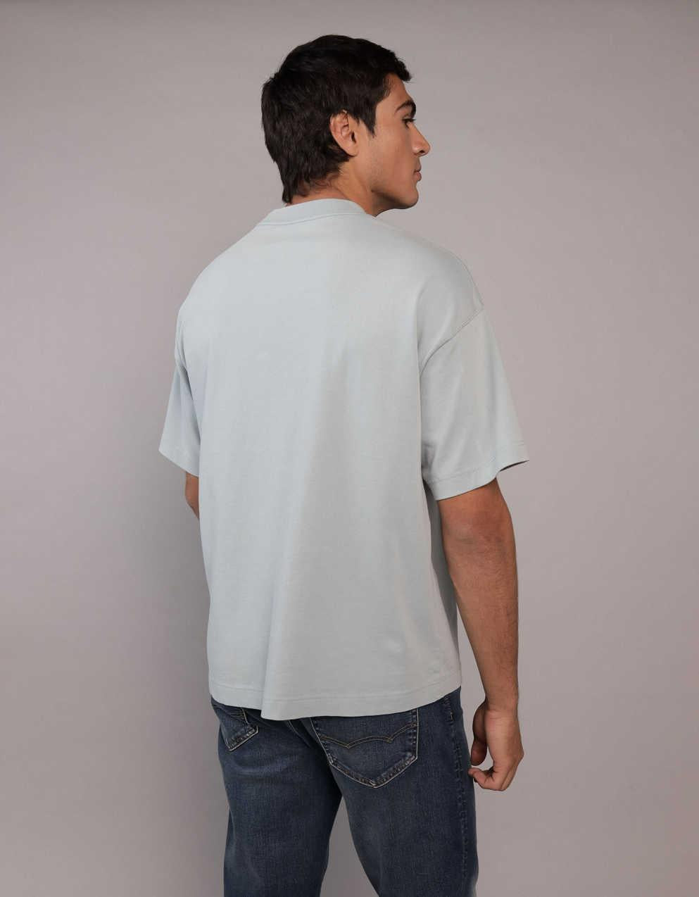 AEオーバーサイズロゴグラフィックTシャツ