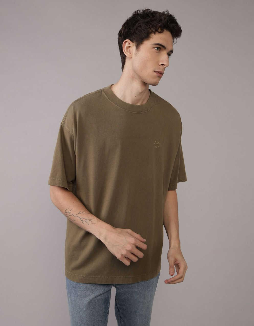AEオーバーサイズ・グラフィックTシャツ