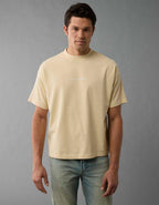 AE Laidback Luxe ヘビーウェイト オーバーサイズ ロゴ グラフィック Tシャツ