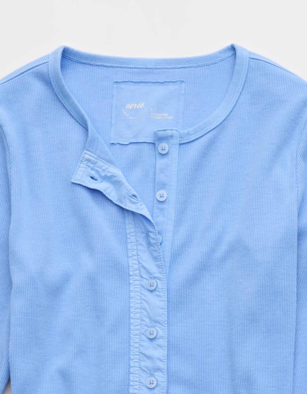 Aerie エッセンシャル・ヘンリー・レイヤリングTシャツ