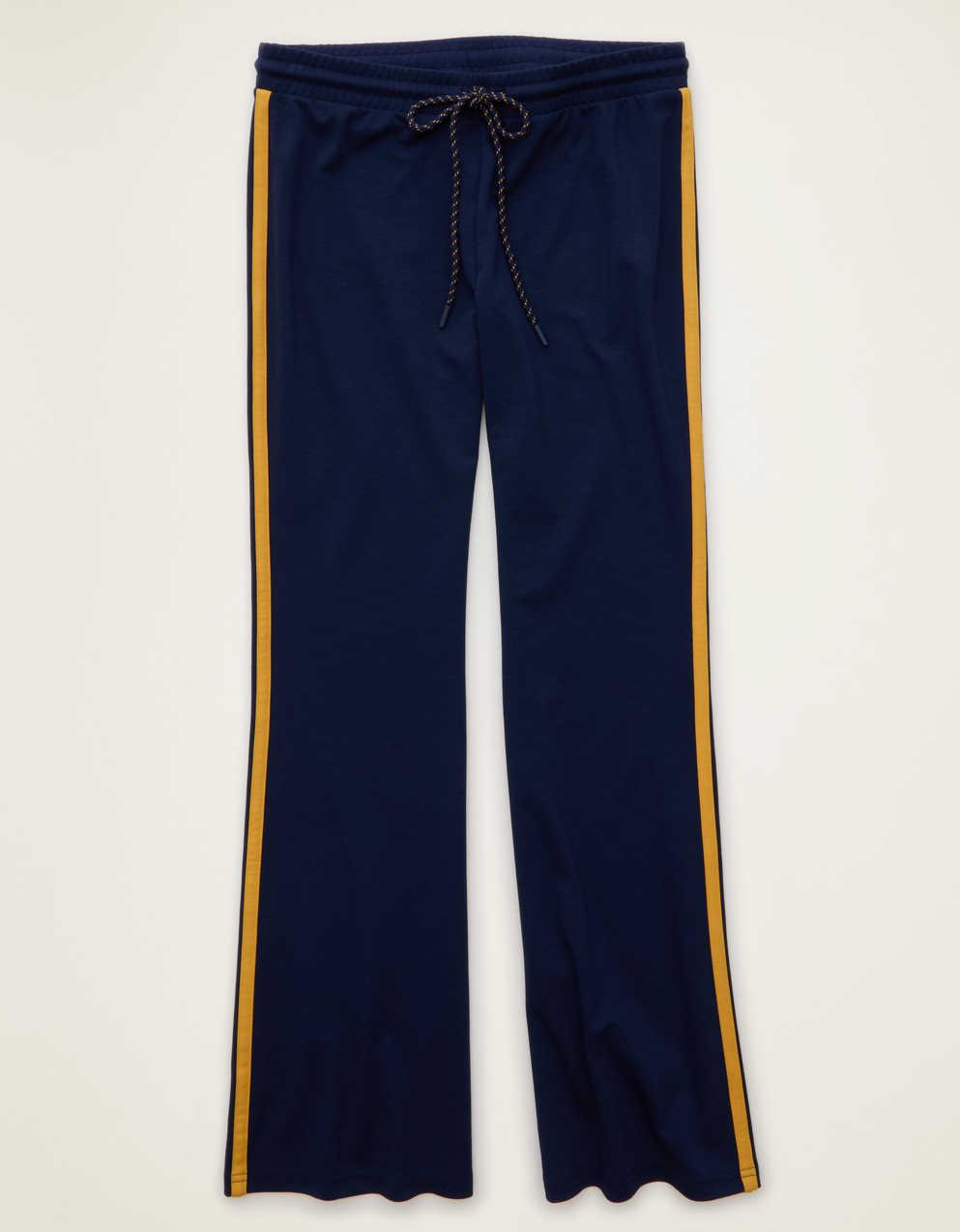 AE ブーツカット トラックパンツ