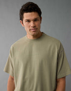 AE Laidback Luxe ヘビーウェイト オーバーサイズ ロゴ グラフィック Tシャツ